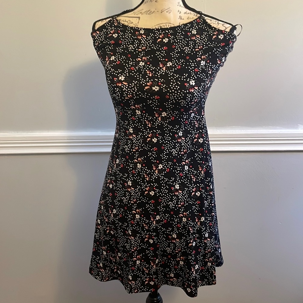 Size 6 dress in great condition